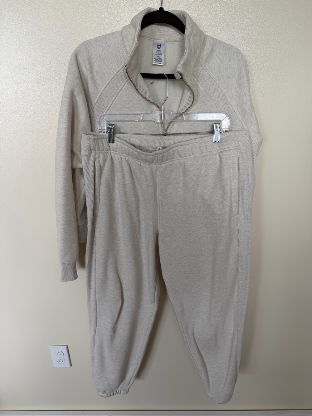 MEMBERS MARK Cream & Gold Fleece Half-Zip Pullover & Fleece Jogger